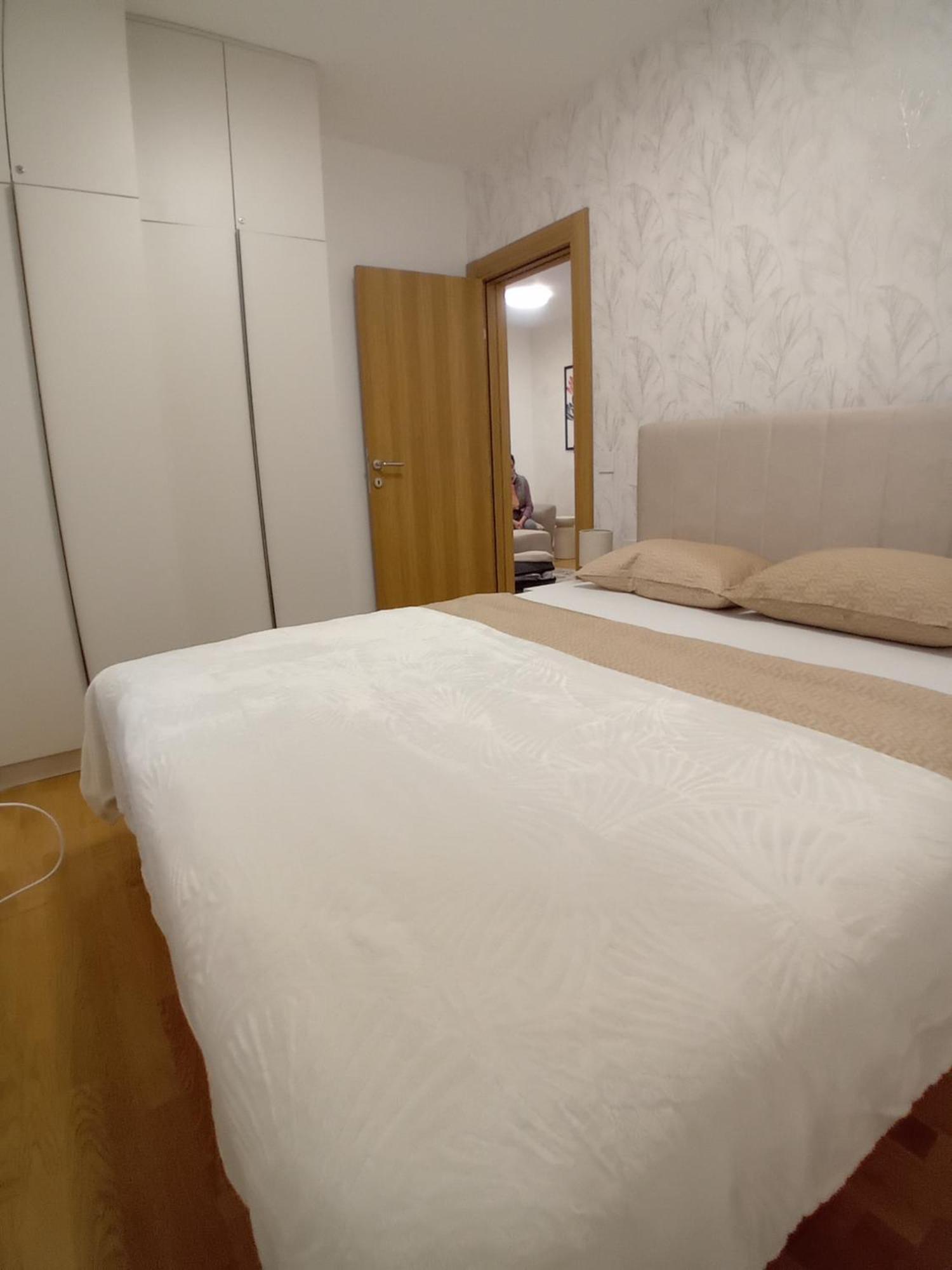 Apartman Mondo Apartment *